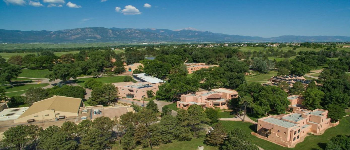 fountain-valley-school-of-colorado-3cTAsL.max-1400x800.jpg